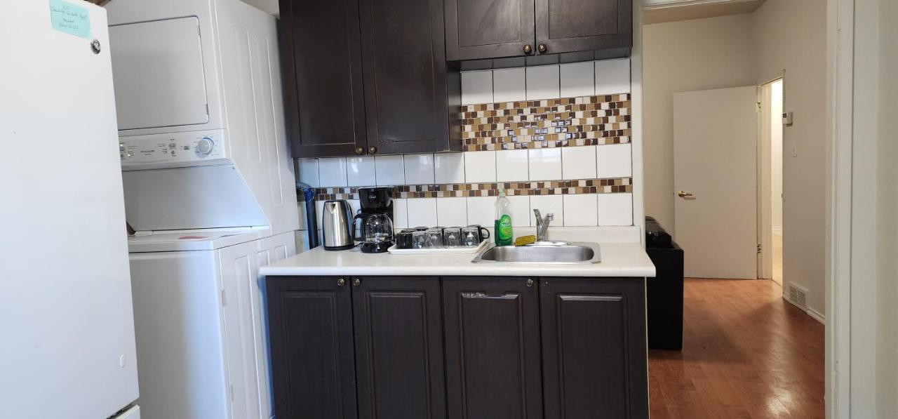וויניפג Chesskings Guest House - Unit 1 מראה חיצוני תמונה